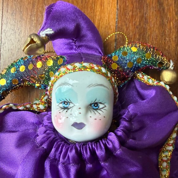 Mardi Gras Porcelain Face / Hands Court Jester Clown Doll / Ornament - Picture 3 of 3